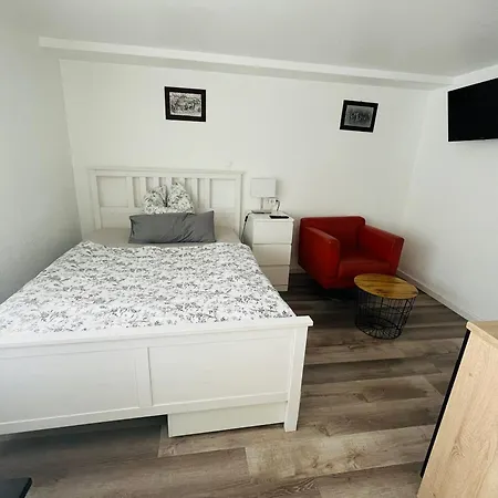 アパート A&s Heuchelheim